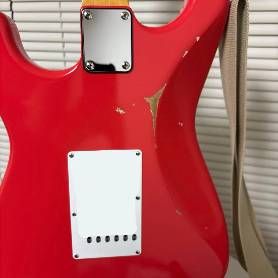 moon レリック ストラトキャスター fiesta red ムーン