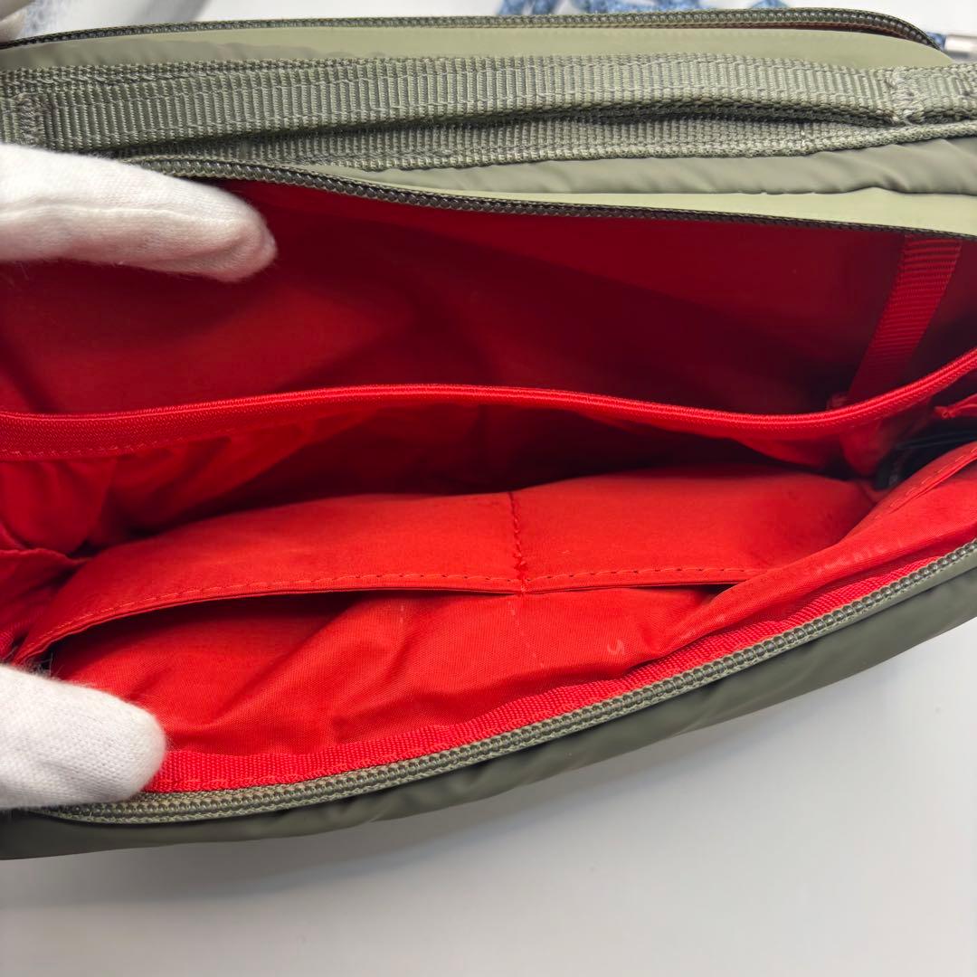 topologie グレー サコッシュ