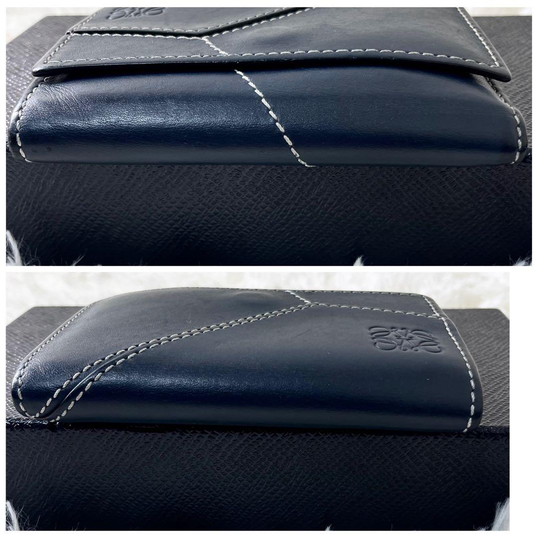 ロエベ　LOEWE 三つ折り財布　レザー　ネイビー　アナグラム　ステッチ