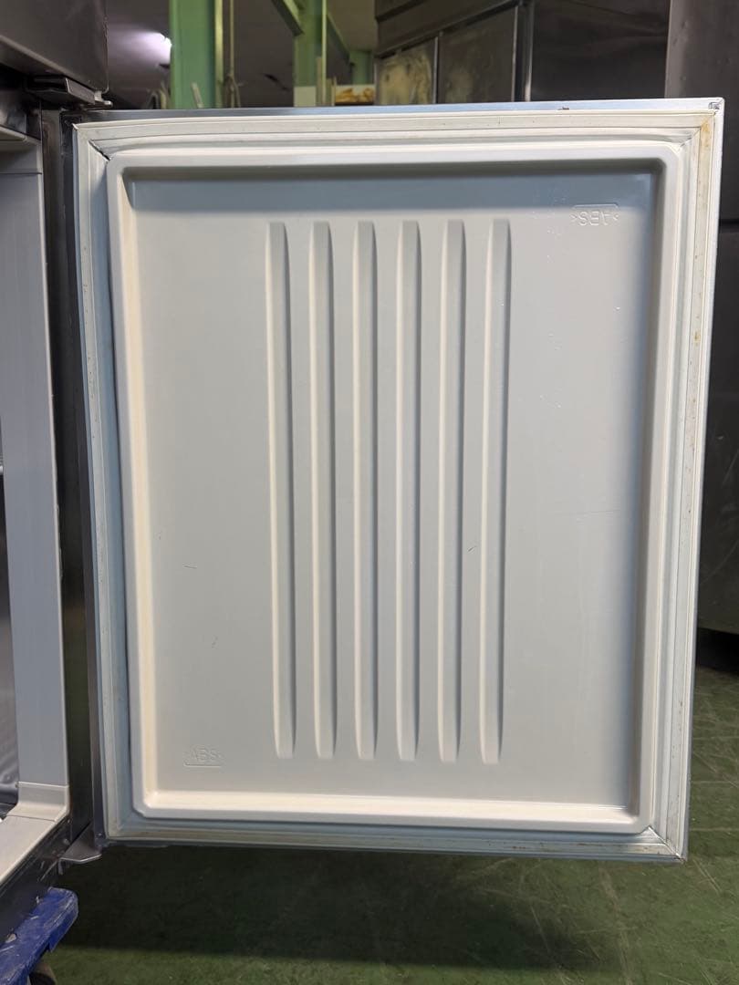 2012年 ホシザキ縦型冷蔵庫 625x650x1890