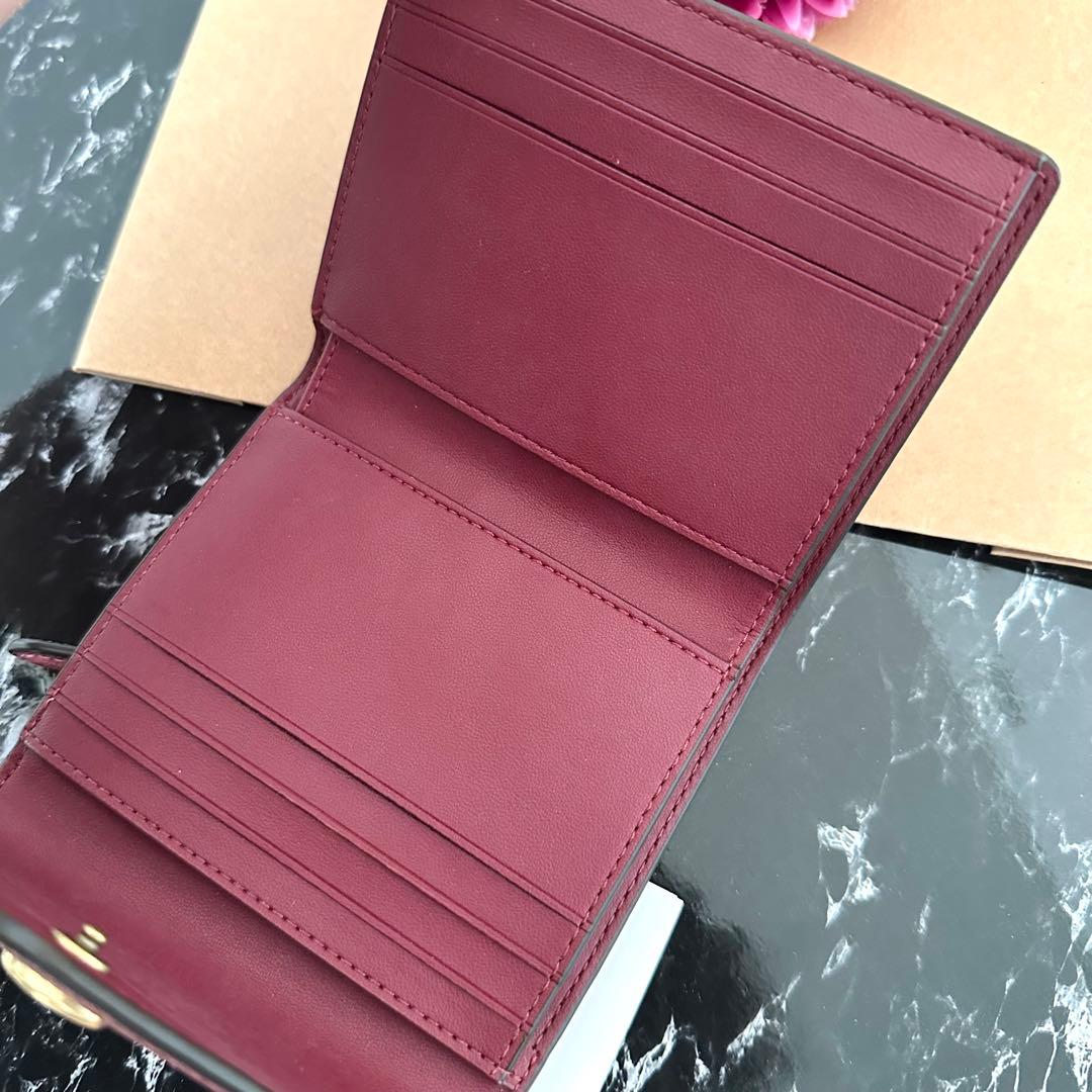 ♩新品 COACH コーチ 財布 折り財布 ワインレッド