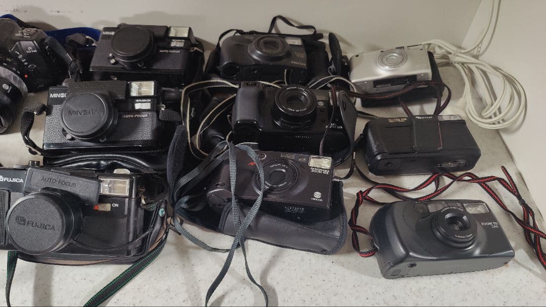カメラ まとめ売り レトロ/フィルム/デジカメ混在　ジャンク現状品