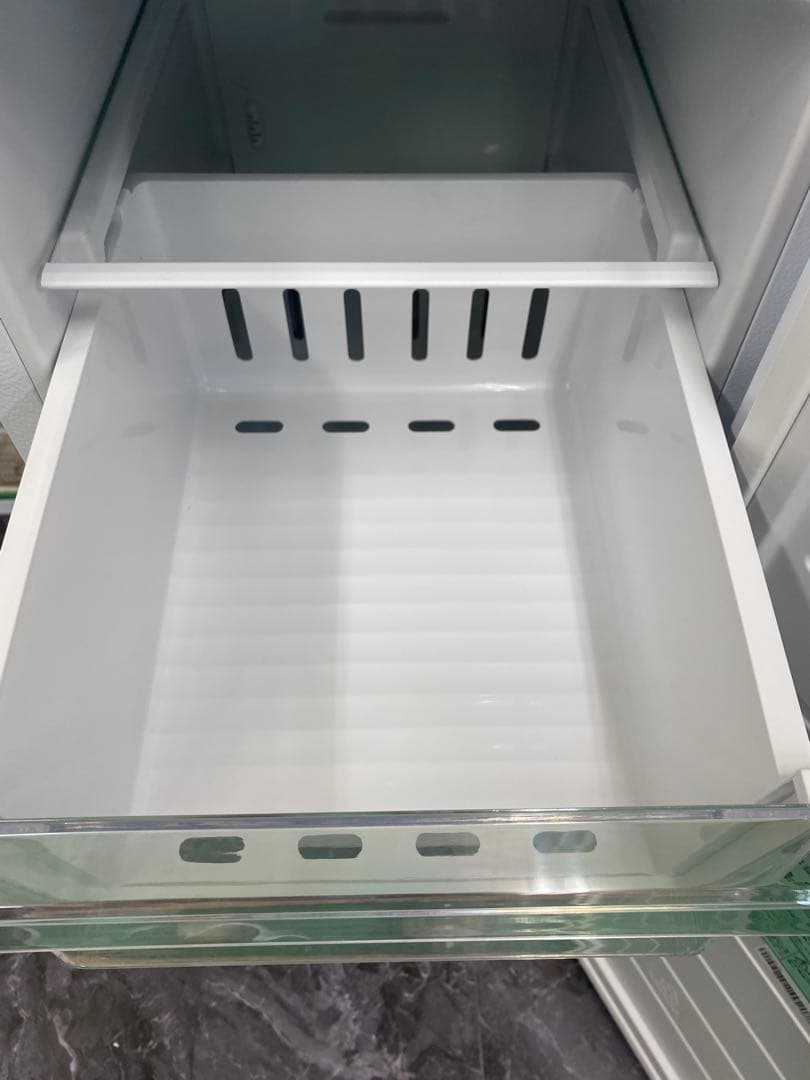 【美品】アイリスオーヤマ IUSN-8A-W ノンフロン冷凍庫 80L 24年製