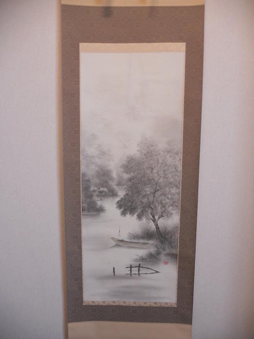 掛け軸 沢村聖観 湖畔 絹本 希少 軸装 茶道具 掛軸 共箱 です。