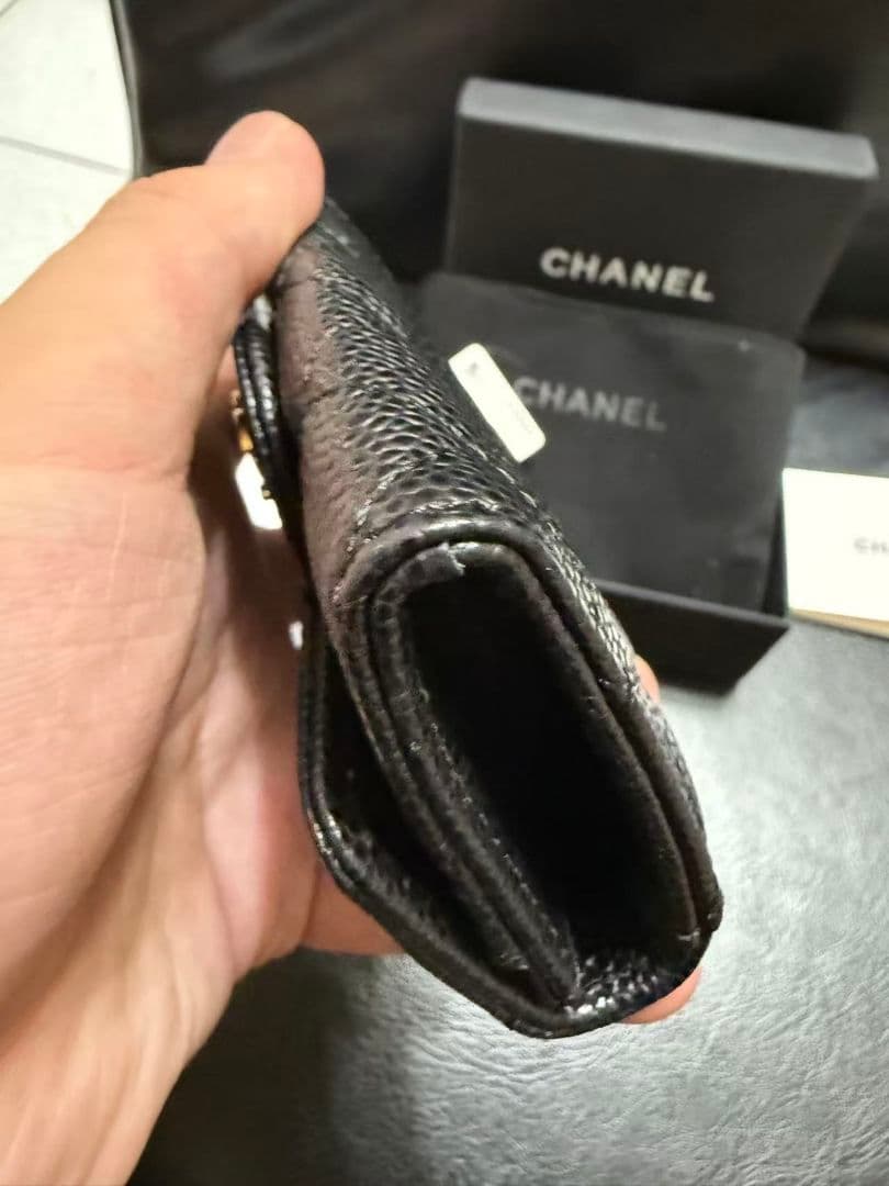 CHANEL 二つ折り財布 ブラック レザー 新品同様