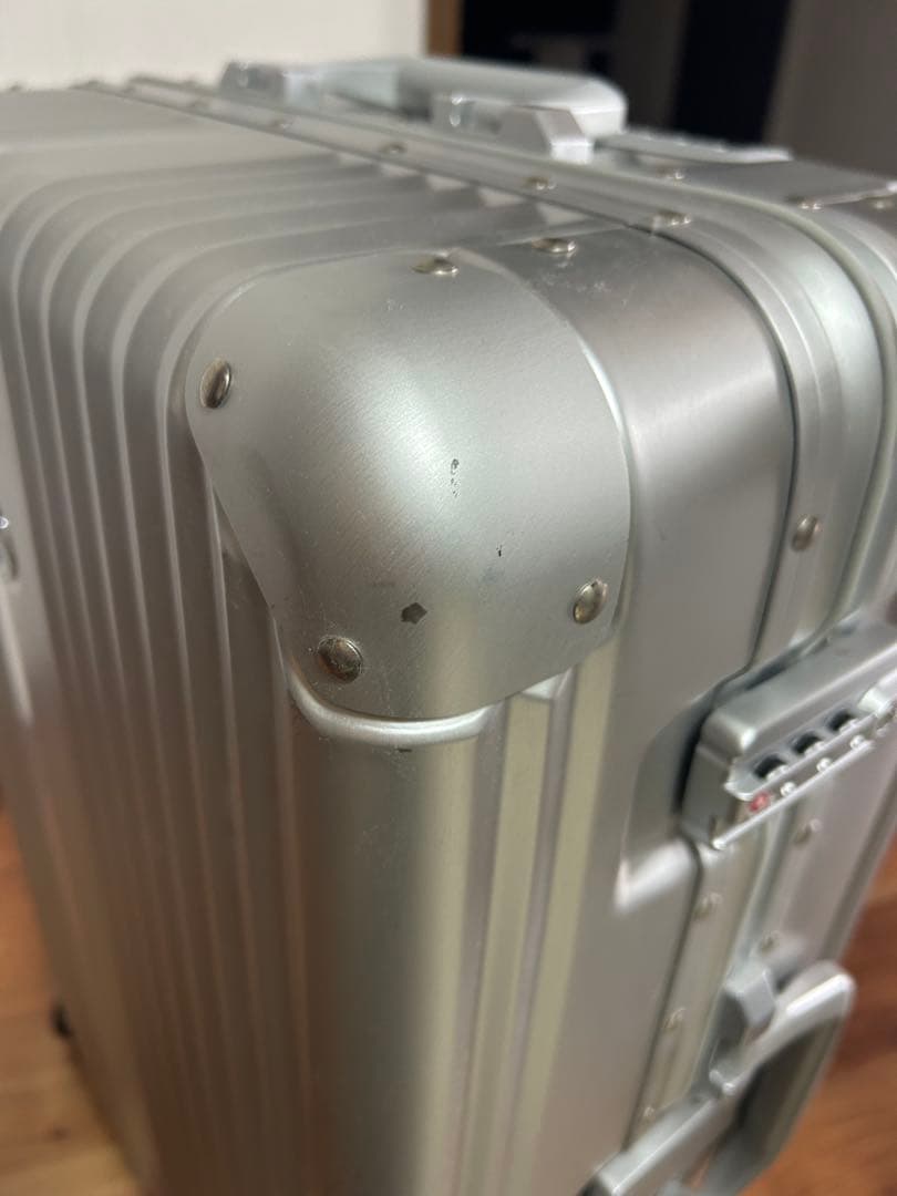 メルセデスベンツ　オリジナル　アルミ キャリーケース　スーツケース　65L