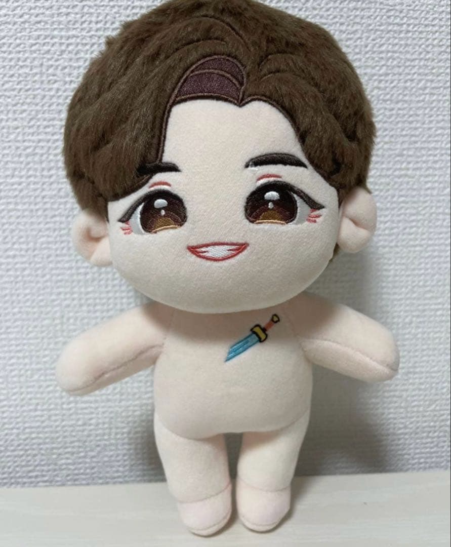 コンユ　ぬいぐるみ　20センチ