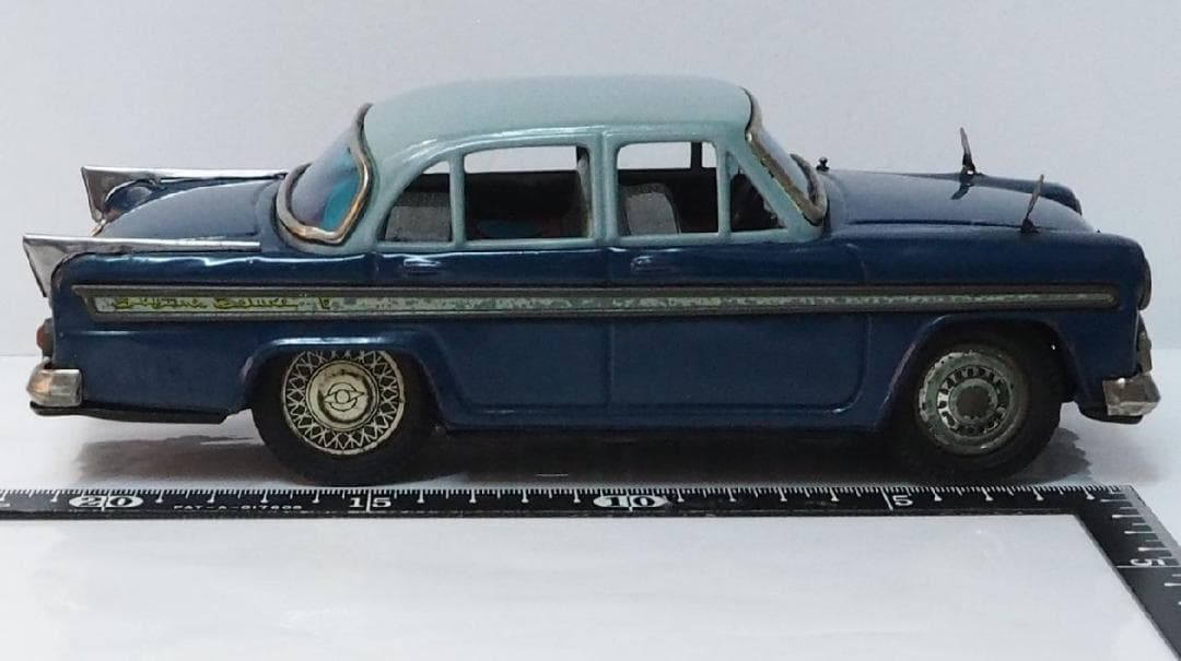 萬代屋【初代プリンス スカイライン BLSID-3青ホイル1個交換】ブリキ自動車