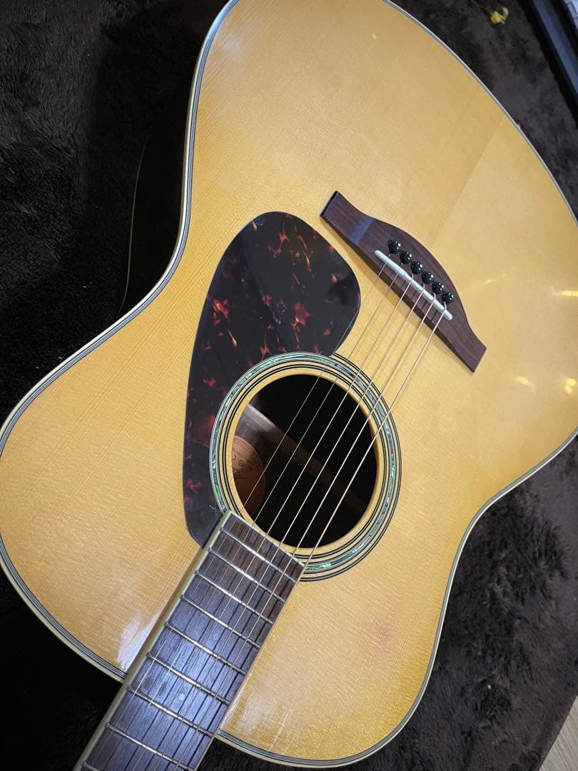 Yamaha LL6 ARE ピックアップ搭載モデル