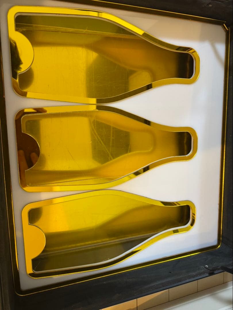 ！アルマンドLEDアタッシュケース！3本収納可能