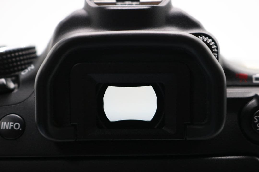 美品ですが訳あり 【Canon EOS 70D ダブルレンズセット】 安心保証◎