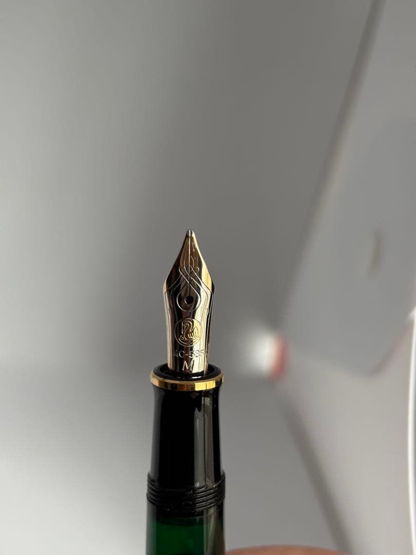 ペリカン　M400 黒軸　Mニブ