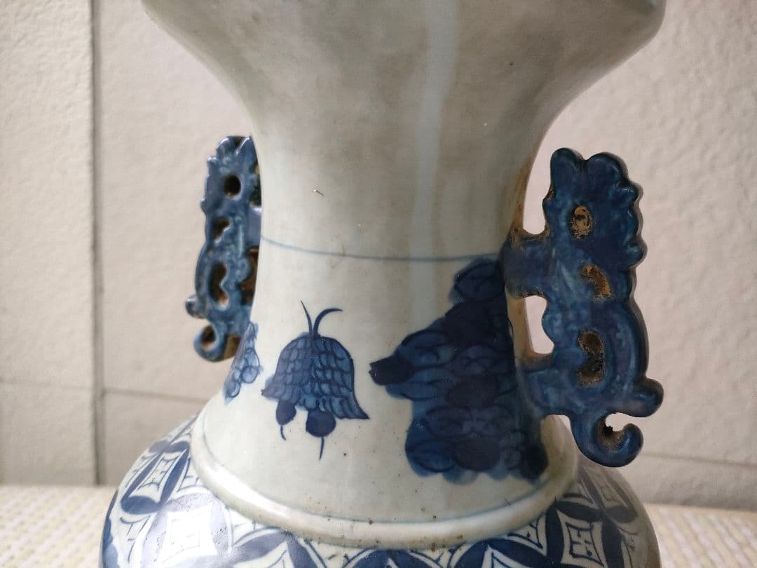 ●染付青花 壺（獅子耳付き）高さ約33cm／中国古陶磁／花瓶／アンティーク