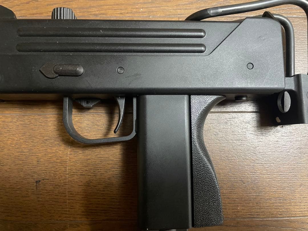 KSC M11A1 サプレッサー　カバー　ストラップ　予備マガジン　他