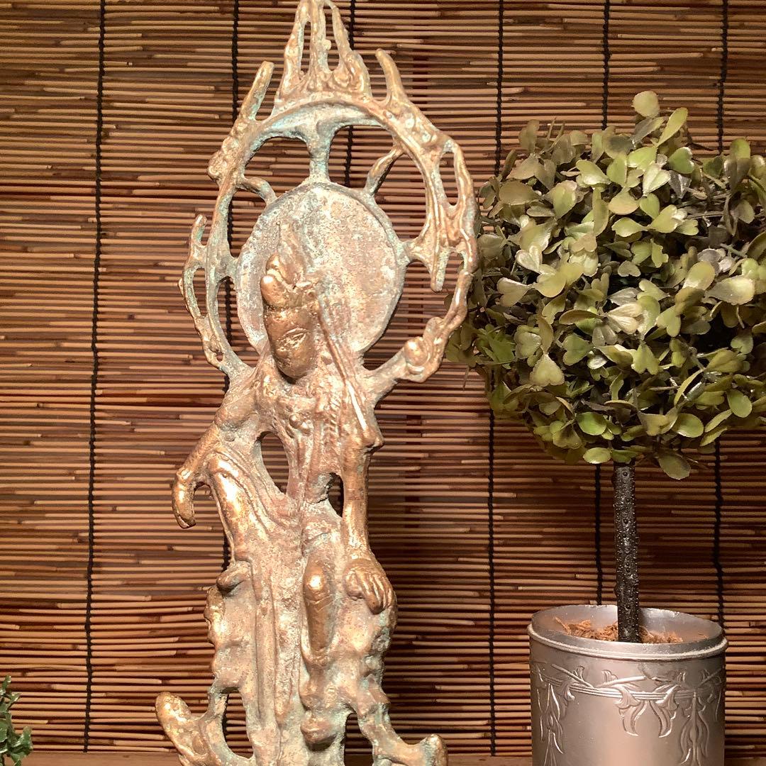 中国・大唐期「秘仏・観自在菩薩坐像」唐王朝・中国大唐国・六角座・￼￼鍍金青銅