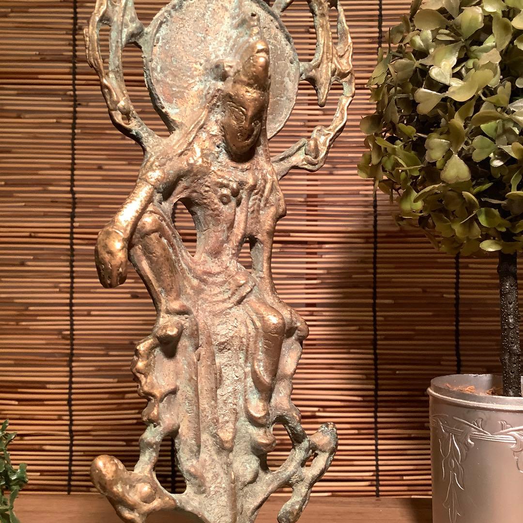 中国・大唐期「秘仏・観自在菩薩坐像」唐王朝・中国大唐国・六角座・￼￼鍍金青銅