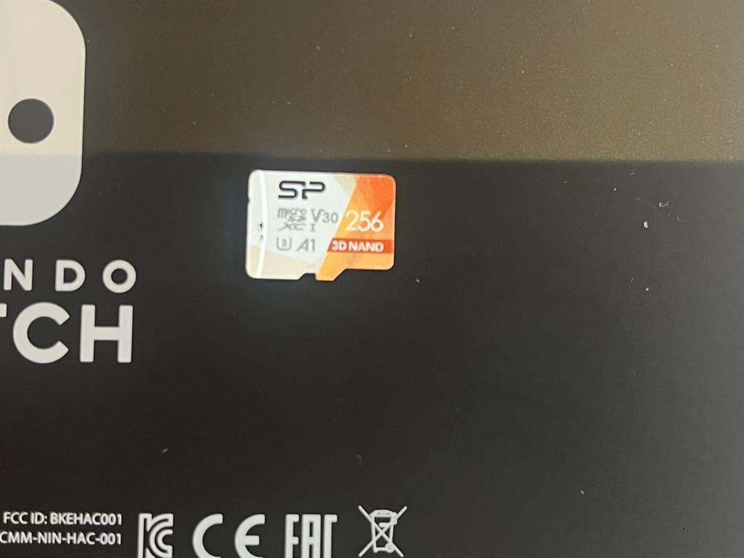 Nintendo Switch 本体 ジョイコン4個　画面保護 、カバー、ケース