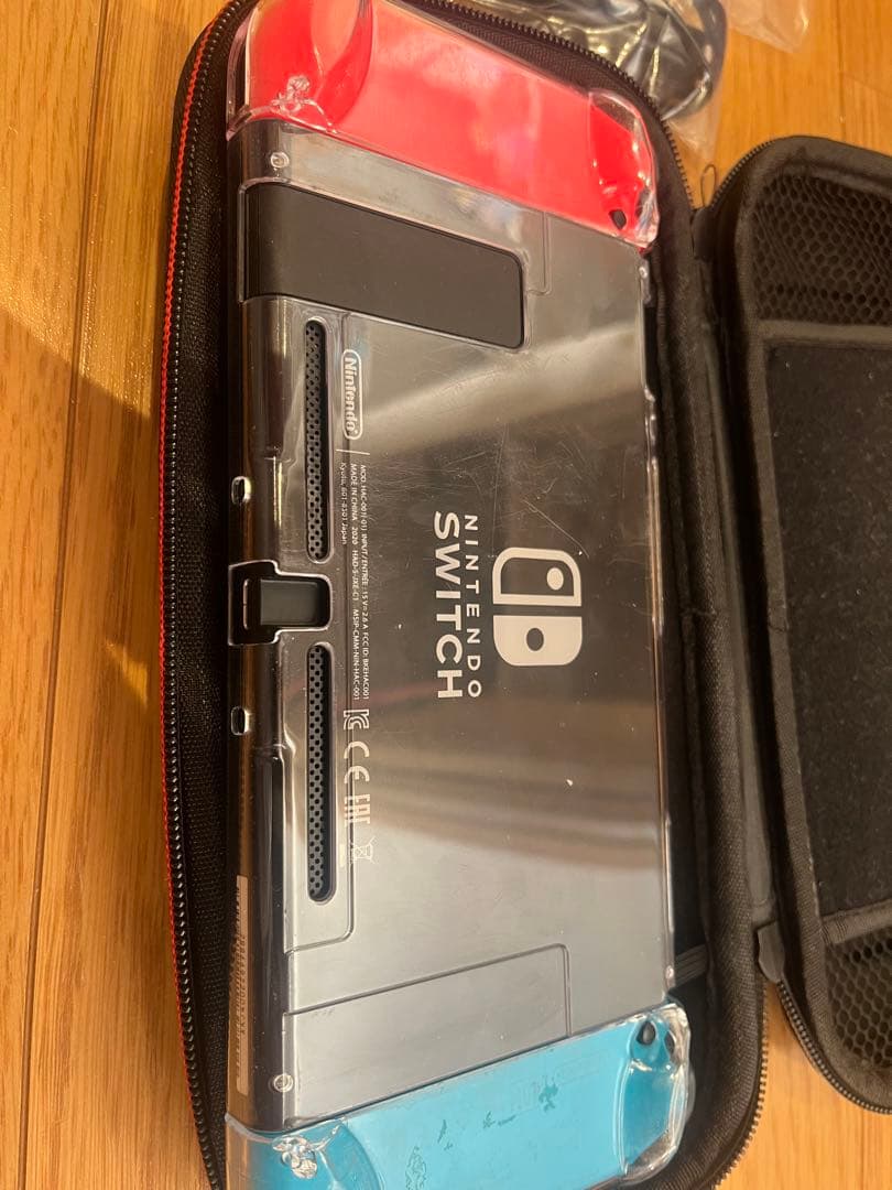 Nintendo Switch 本体 ジョイコン4個　画面保護 、カバー、ケース