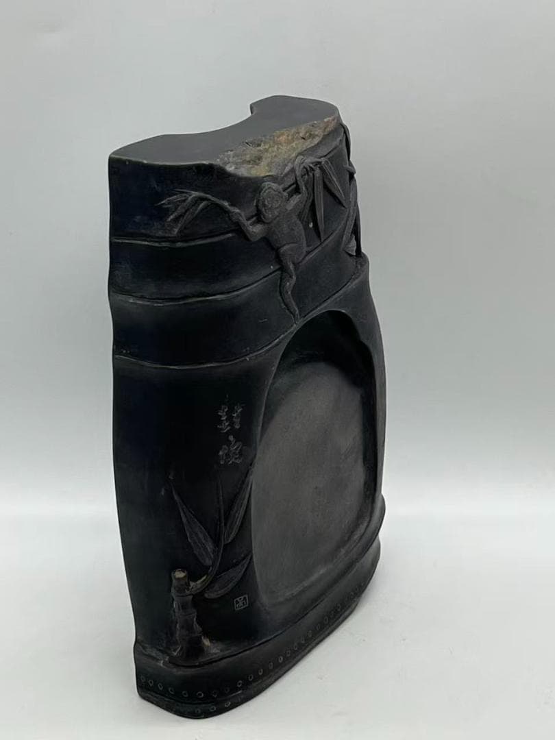 古端渓硯　清時代　刻竹型封猴吉祥文 【封候】【博砚堂珍品】　極上品(A-98)