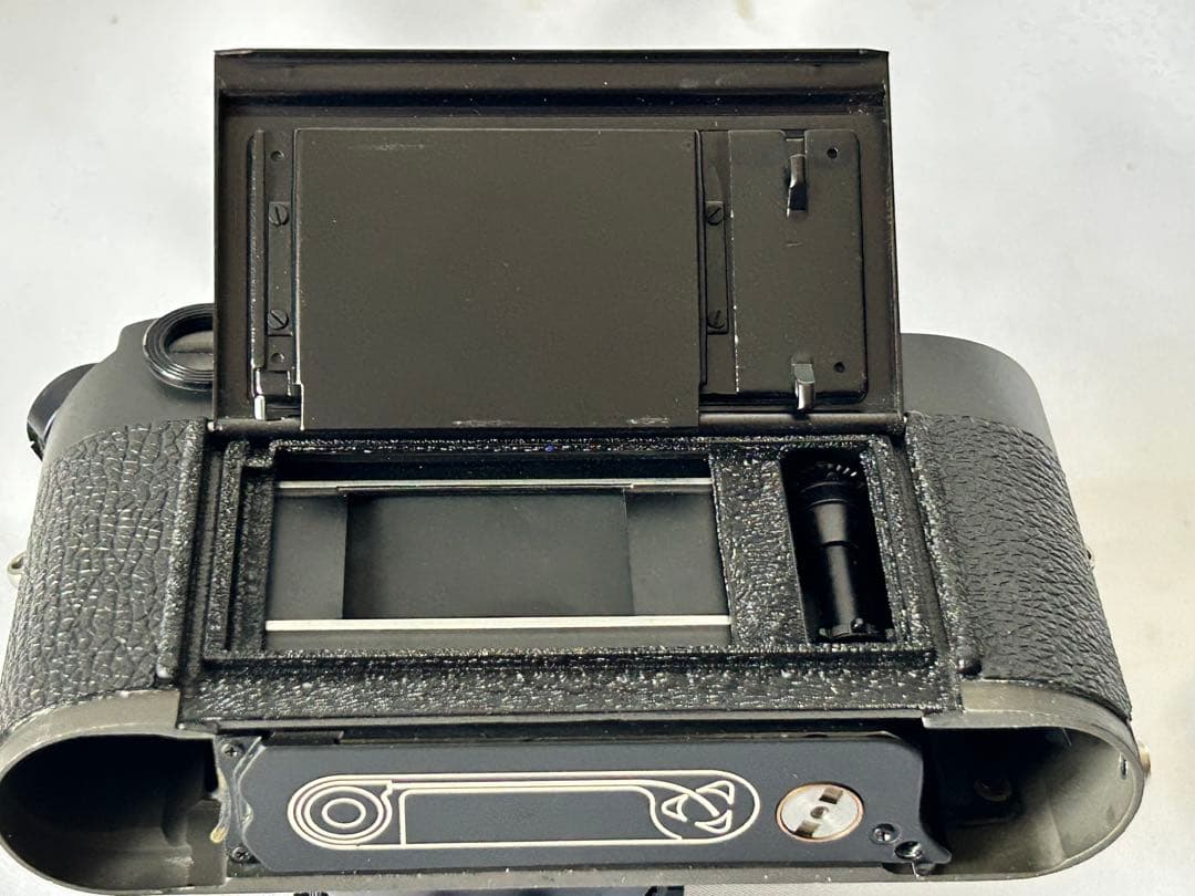 チャップマン様ご予約品　LEICA M4-2 ボディ元箱　取り扱い説明書一式付き