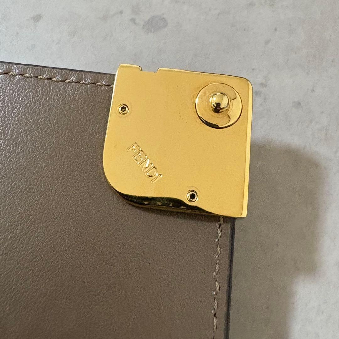 FENDI 三つ折り 財布 FF ダイヤモンド ズッカ