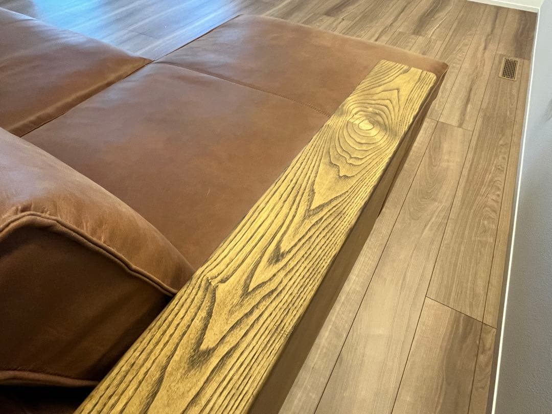 星５未使用品　COMFORM 右カウチソファ アーモンド] 27万→