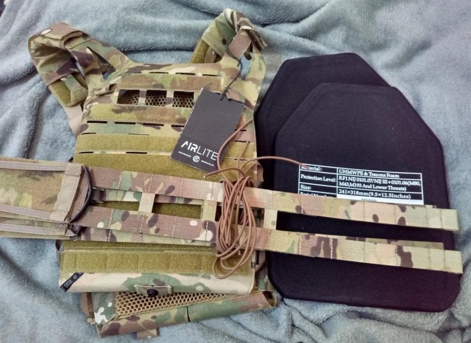 実物防弾プレート付き　crye spcセット