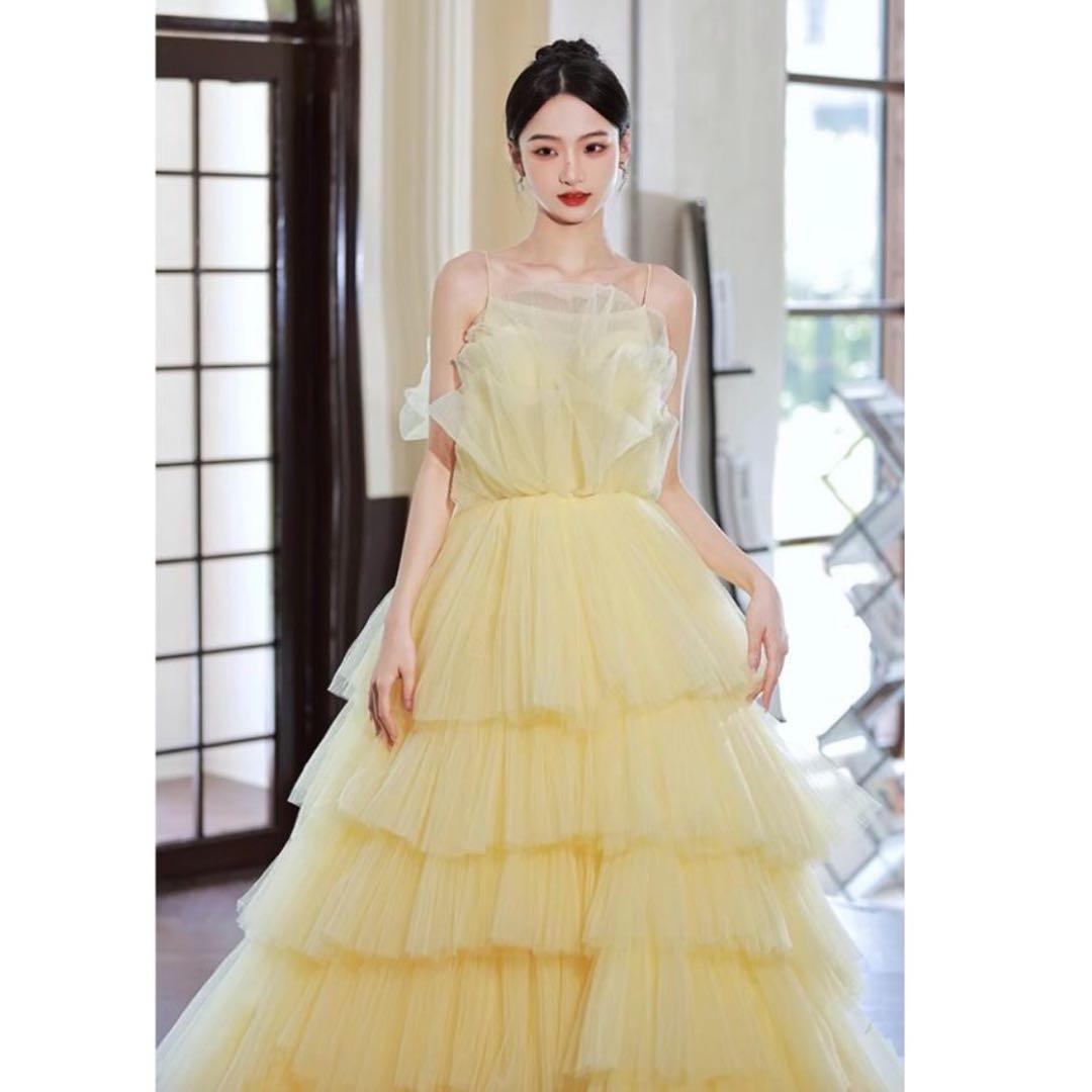 イエロー フリル　チュール　ウェディングドレス