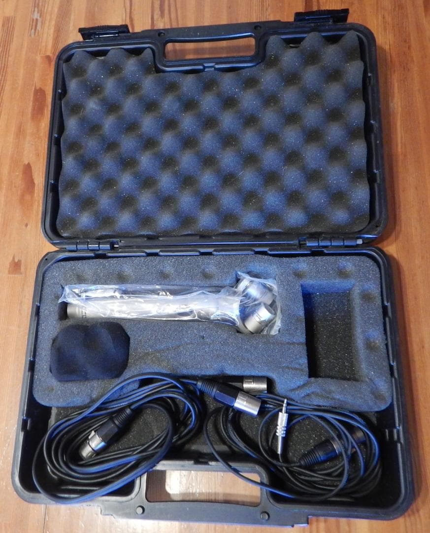 中古良品 Rode NT4 ハードケース ステレオケーブル