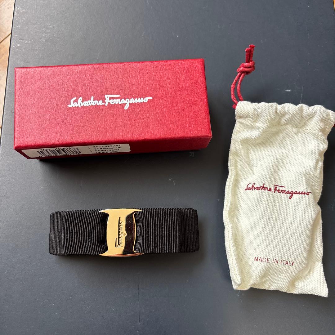 Salvatore Ferragamo フェラガモ　バレッタ