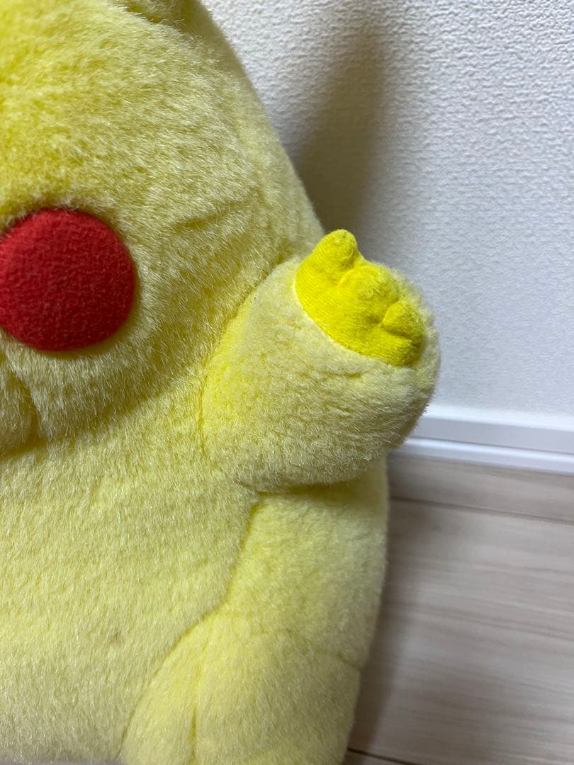 ピカチュウ　レトロ　ぬいぐるみ