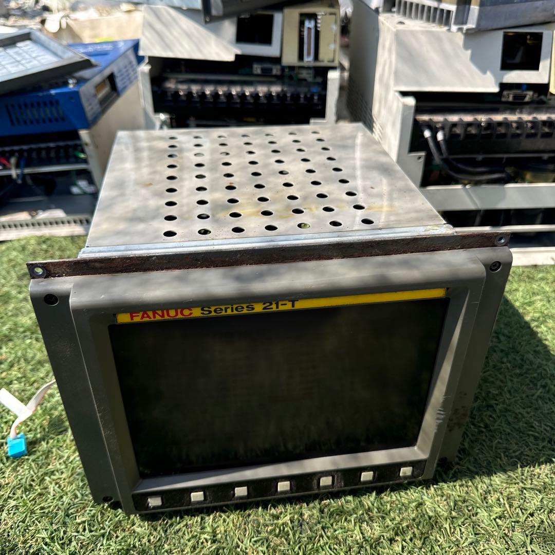 FANUC A02B-0210-C111 モニター　A61L-0001-0093