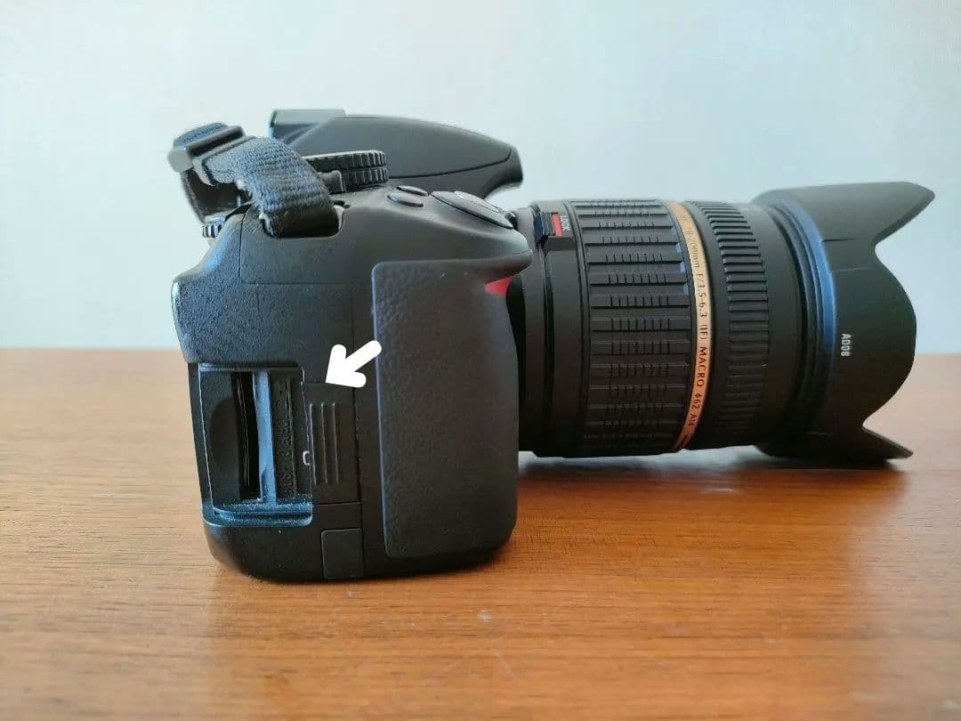 Nikon D3100 デジタル一眼レフカメラ レンズ付き