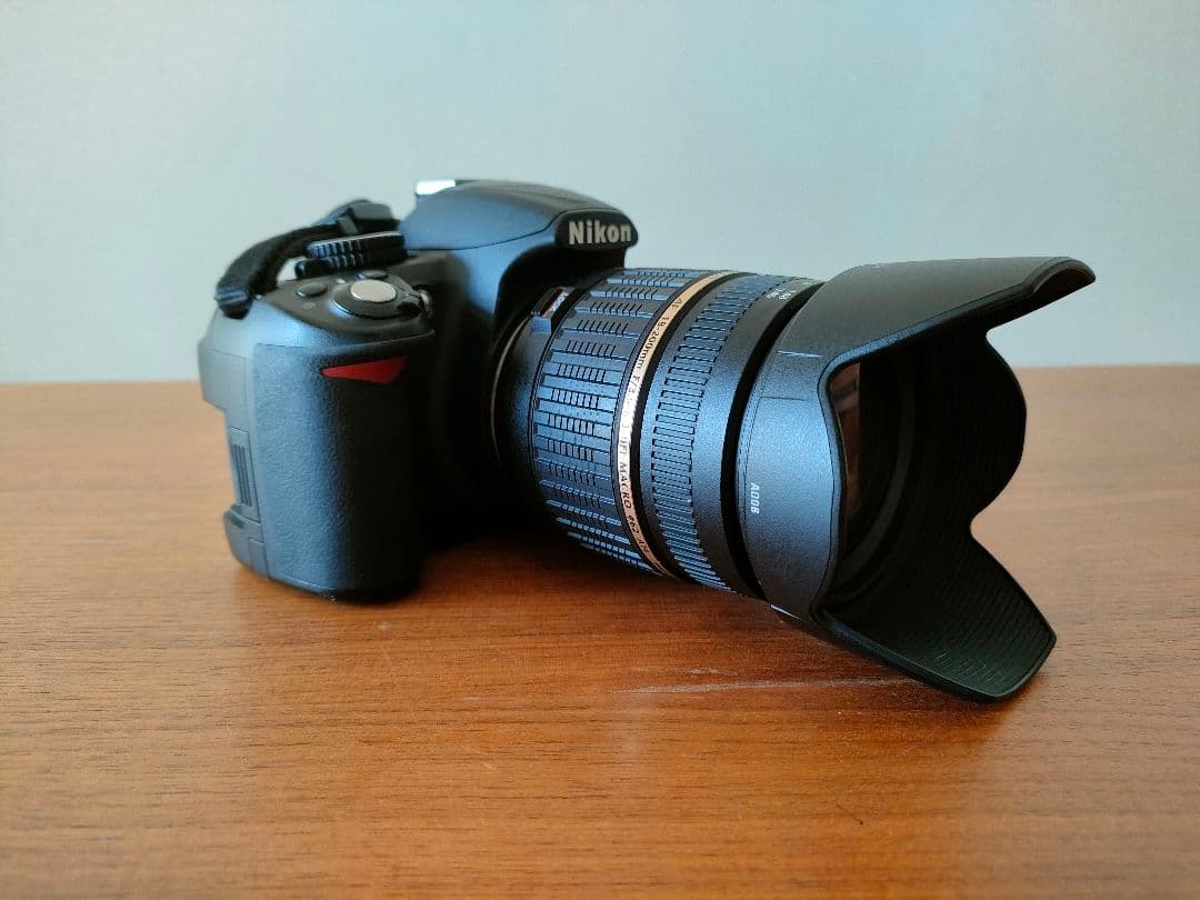 Nikon D3100 デジタル一眼レフカメラ レンズ付き