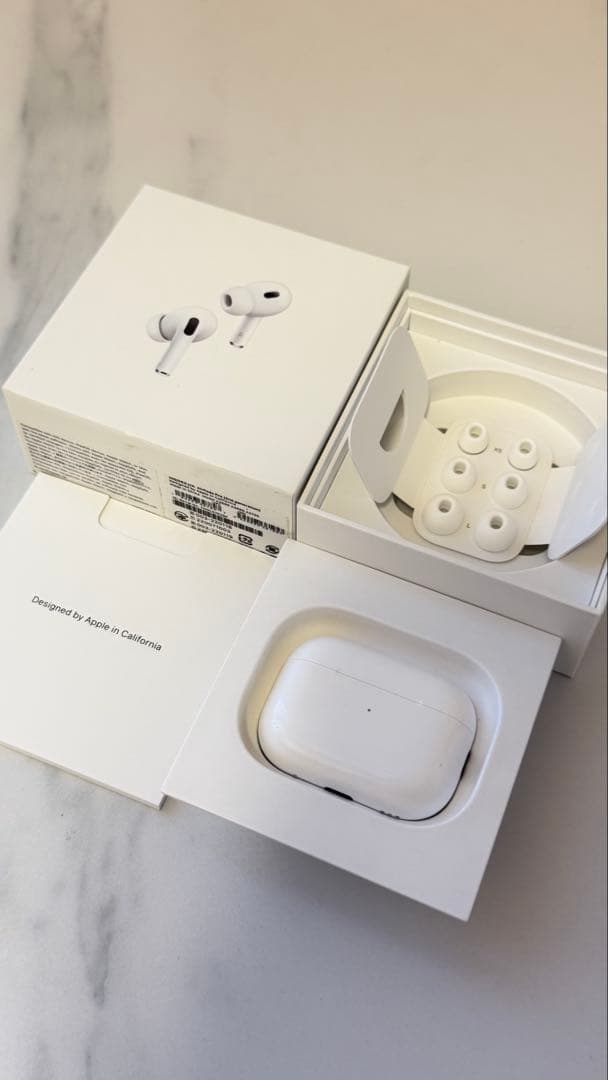 AppleAirPodsPro第2世代 本体／箱付き