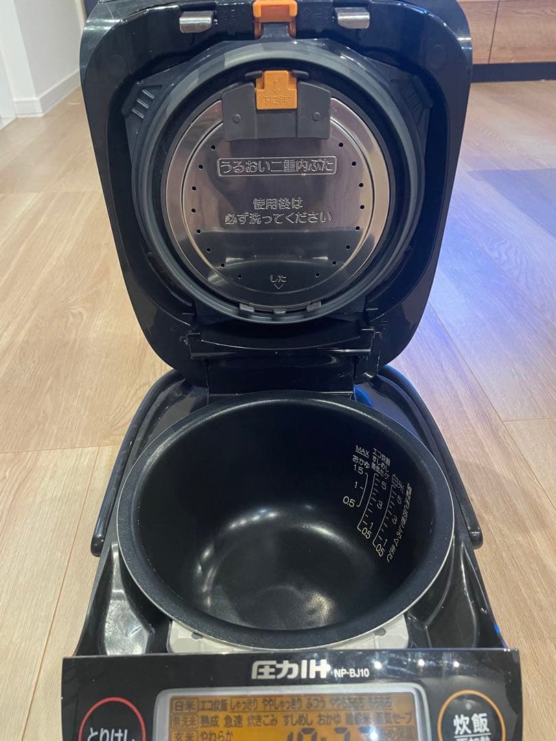 圧力IH炊飯器 NP-BJ10 ブラック