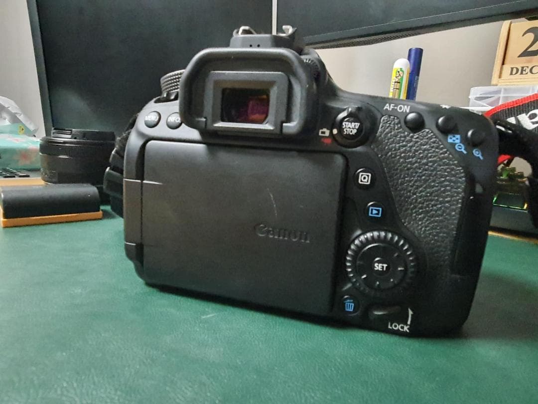 CANON EOS 80Dボディ＋EF50mm F1.8 STMレンズセット