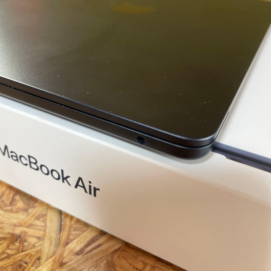【良品】MacBookAir M2 16GB/SSD256GB A2681