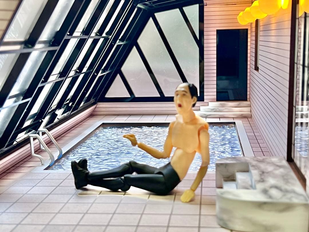 例のプール　フィギュア用ジオラマ　1/12