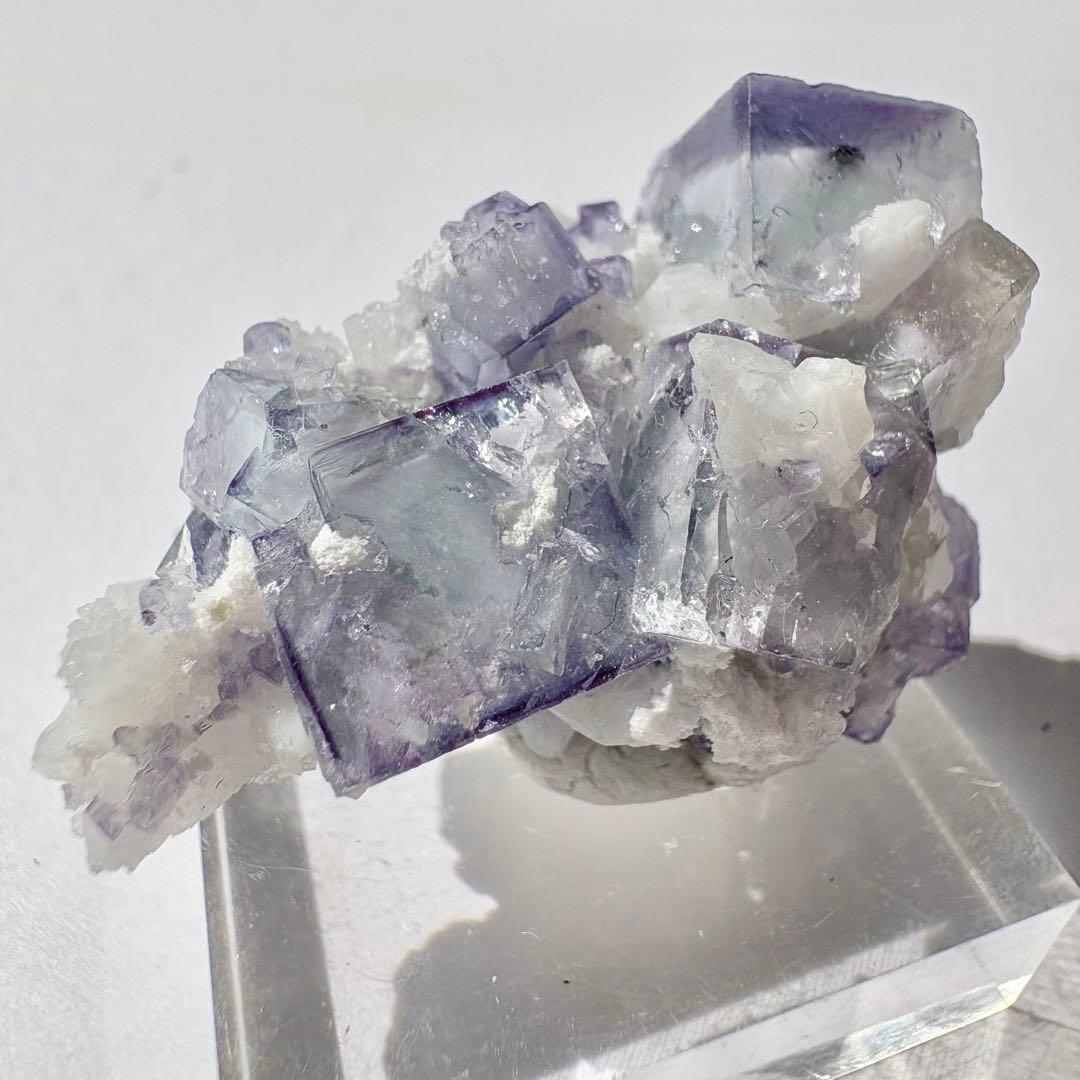 475 中国　ヤオガンシャン産　ポーセリン　フローライト