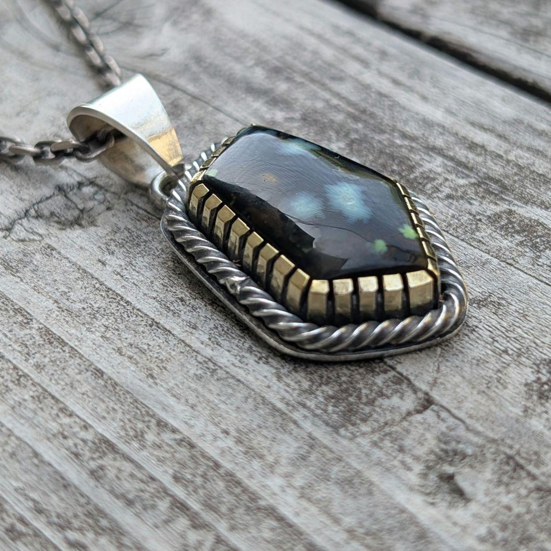 マッツン　ハンドメイドのターコイズトップ　インディアンジュエリー風