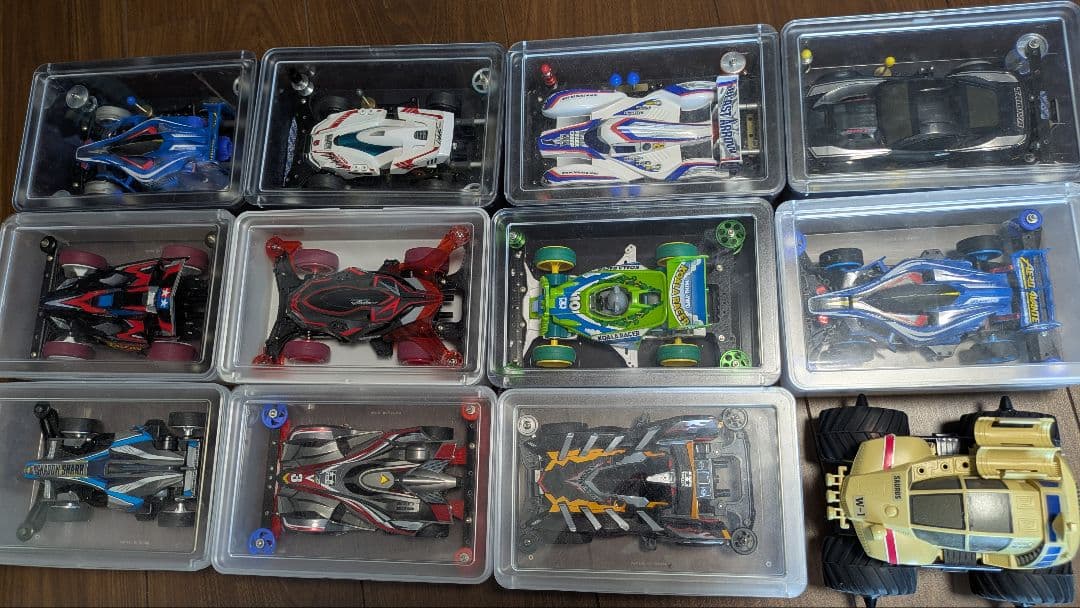 ミニ四駆キットとパーツセット　引退