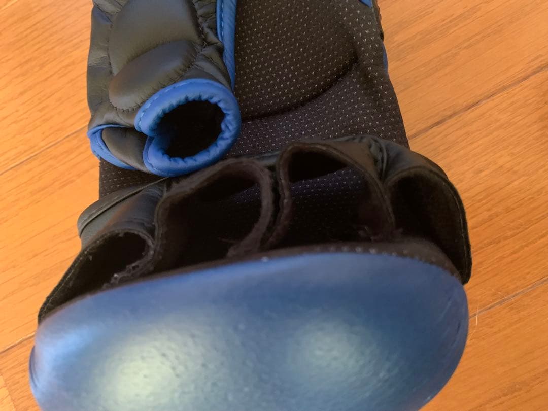 Combat Sports Max Strike オープンフィンガーグローブ