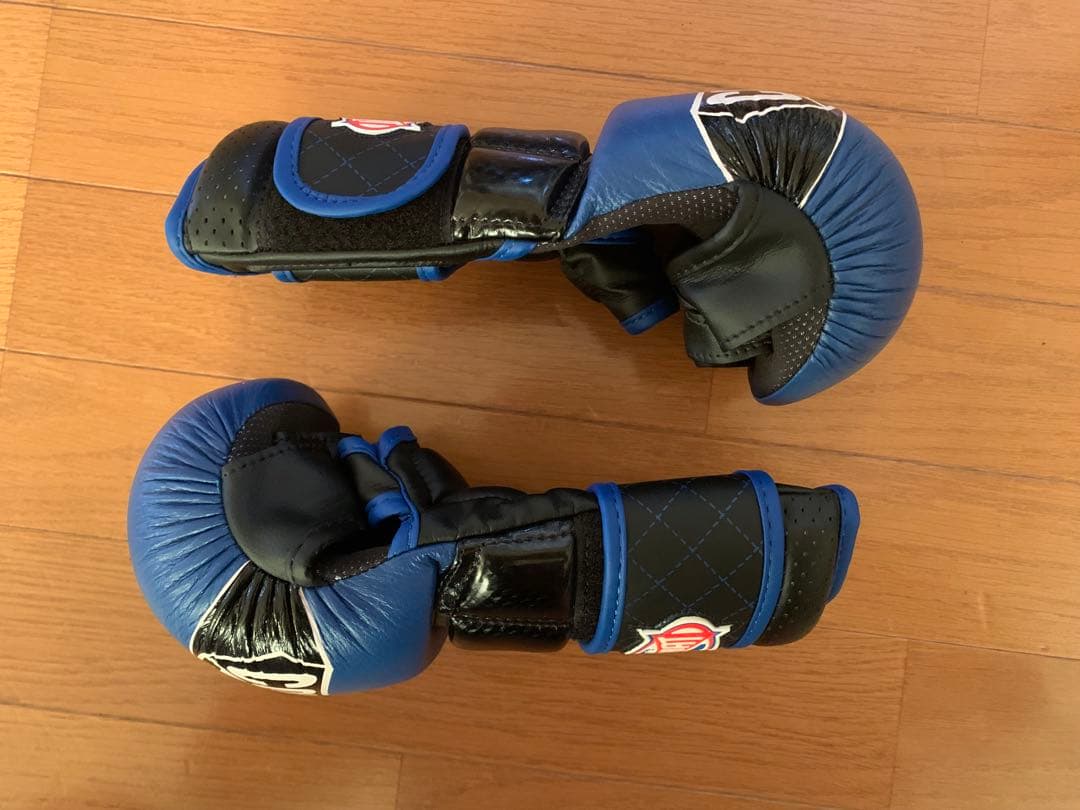 Combat Sports Max Strike オープンフィンガーグローブ