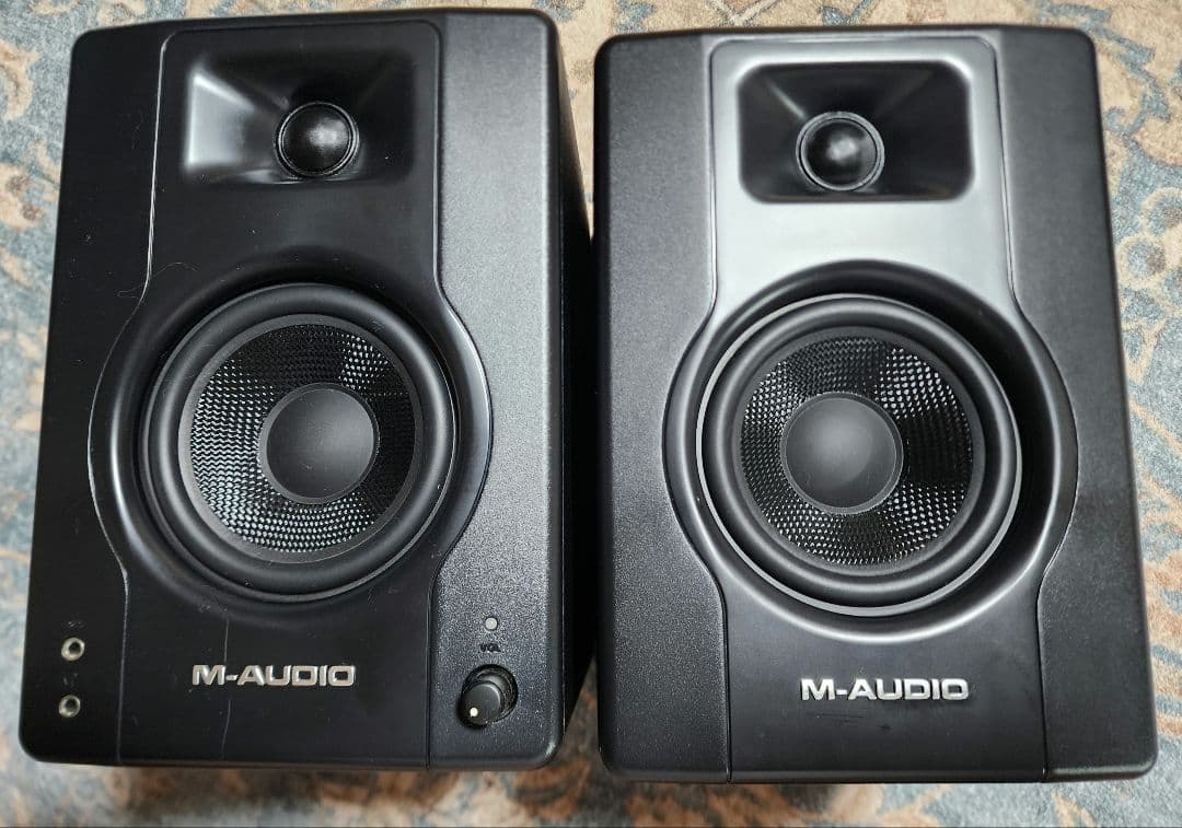 M-AUDIO BX4 スピーカー