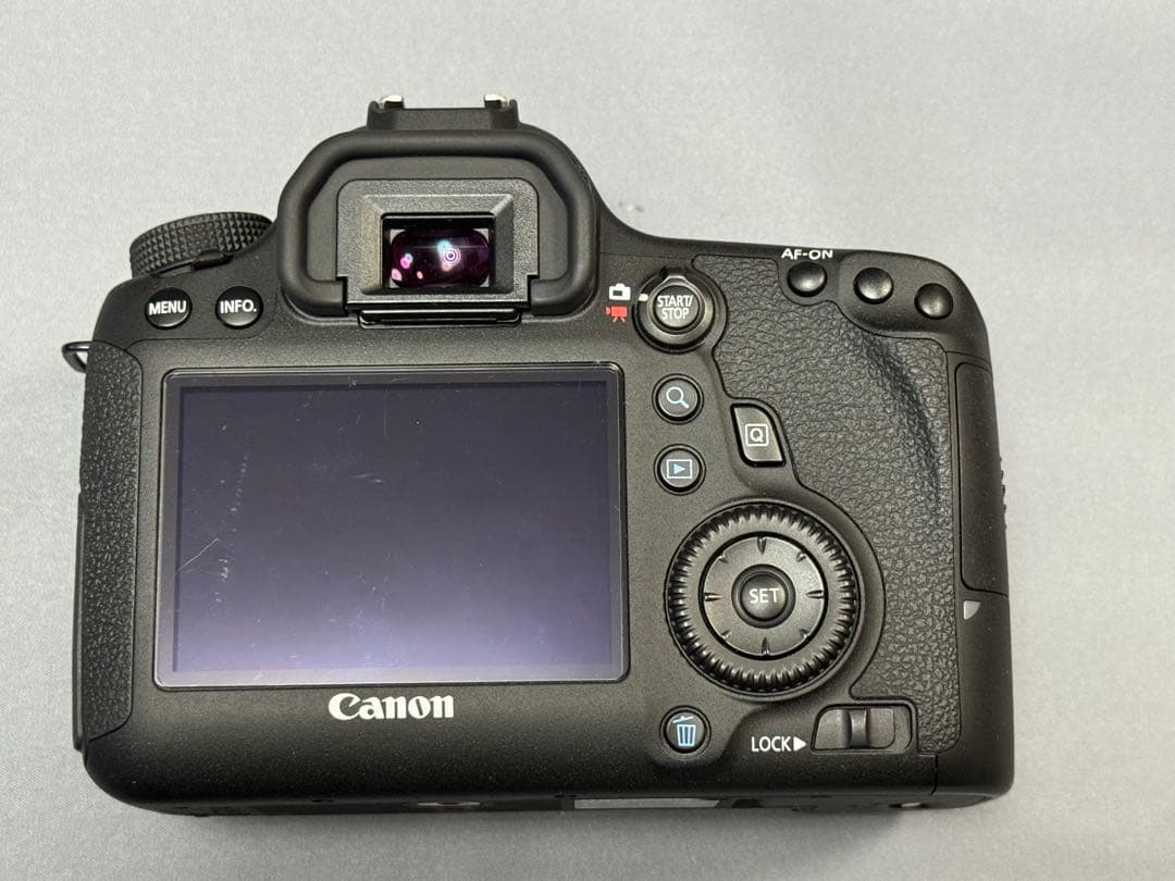 Canon EOS 6D デジタル一眼レフカメラ 【シャッター数3085】