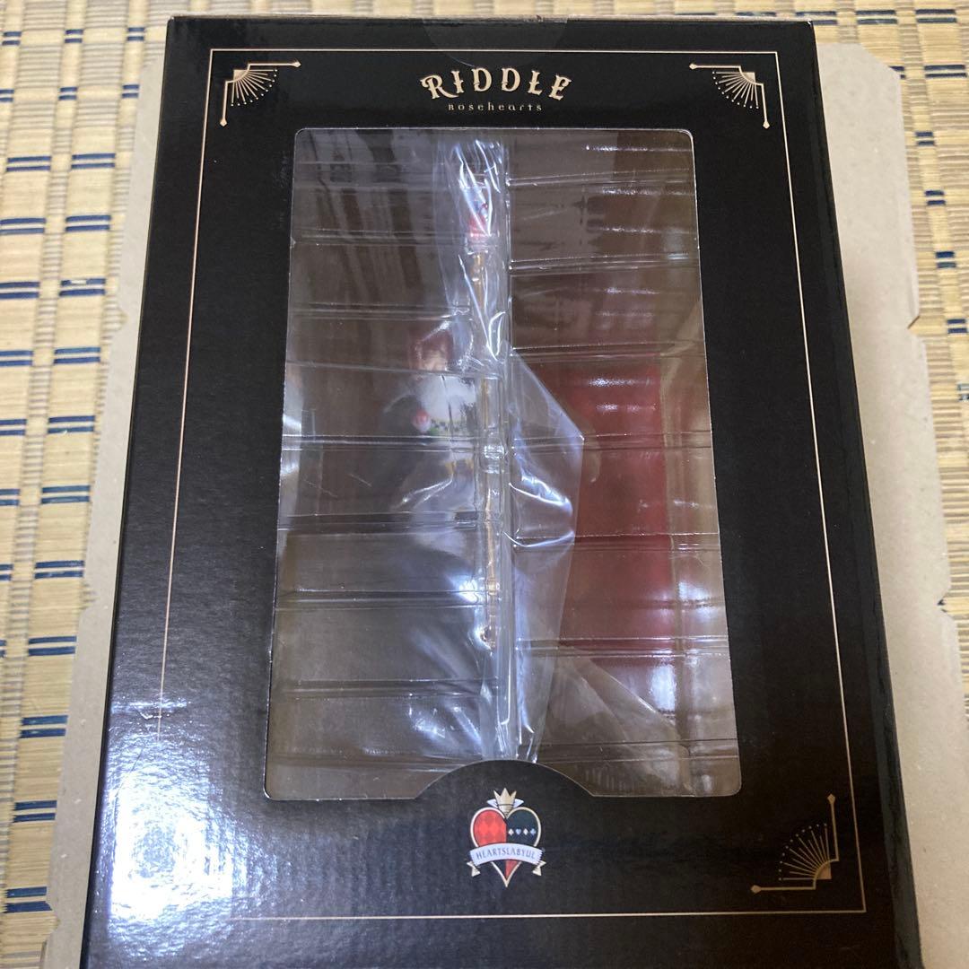 ツイステ リドル・ローズハート 1/8スケールフィギュア