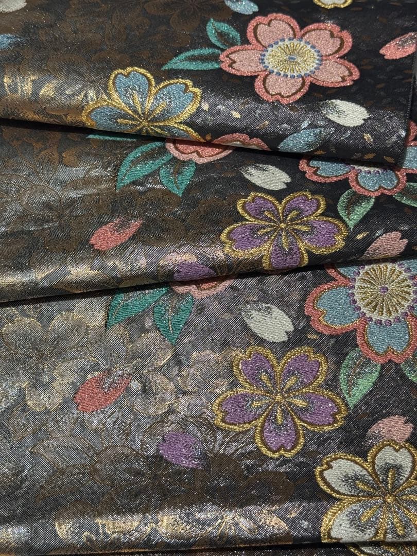 裄６９ｃｍ　豪華　４点セット　四季草花模様　刺繍振袖