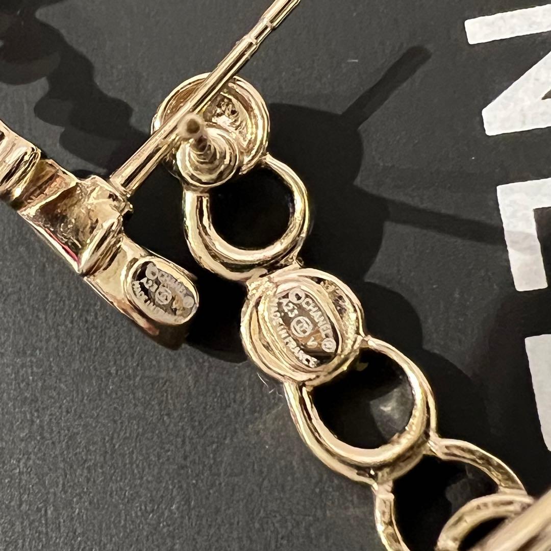 シャネルピアス　　イヤーカフ