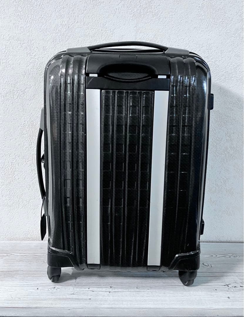 サムソナイト:クロノライト、約38L、超軽量、約1.96kg、機内持込可、